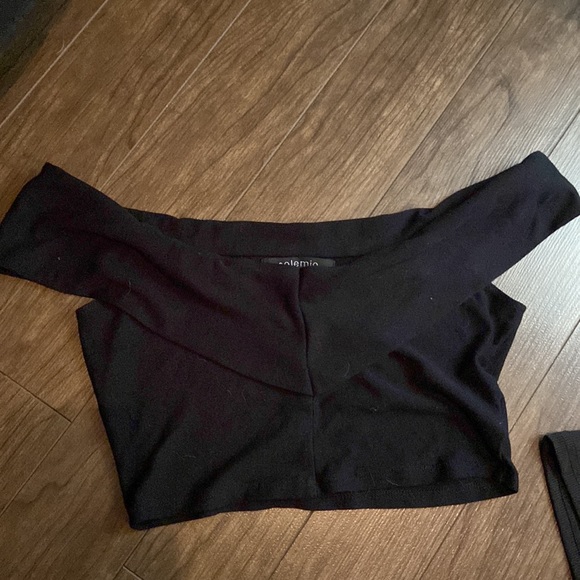 2 PIECES TOPS - Picture 3 of 4